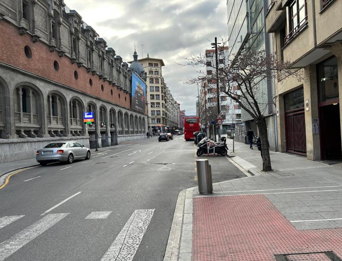 Habitacion Alhondiga Casa De Jorge Apartman Bilbao Kültér fotó