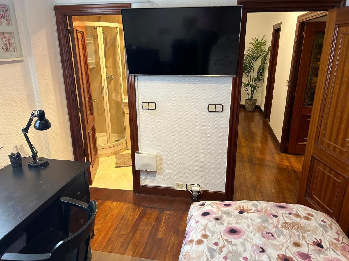 Habitacion Alhondiga Casa De Jorge Apartman Bilbao Kültér fotó