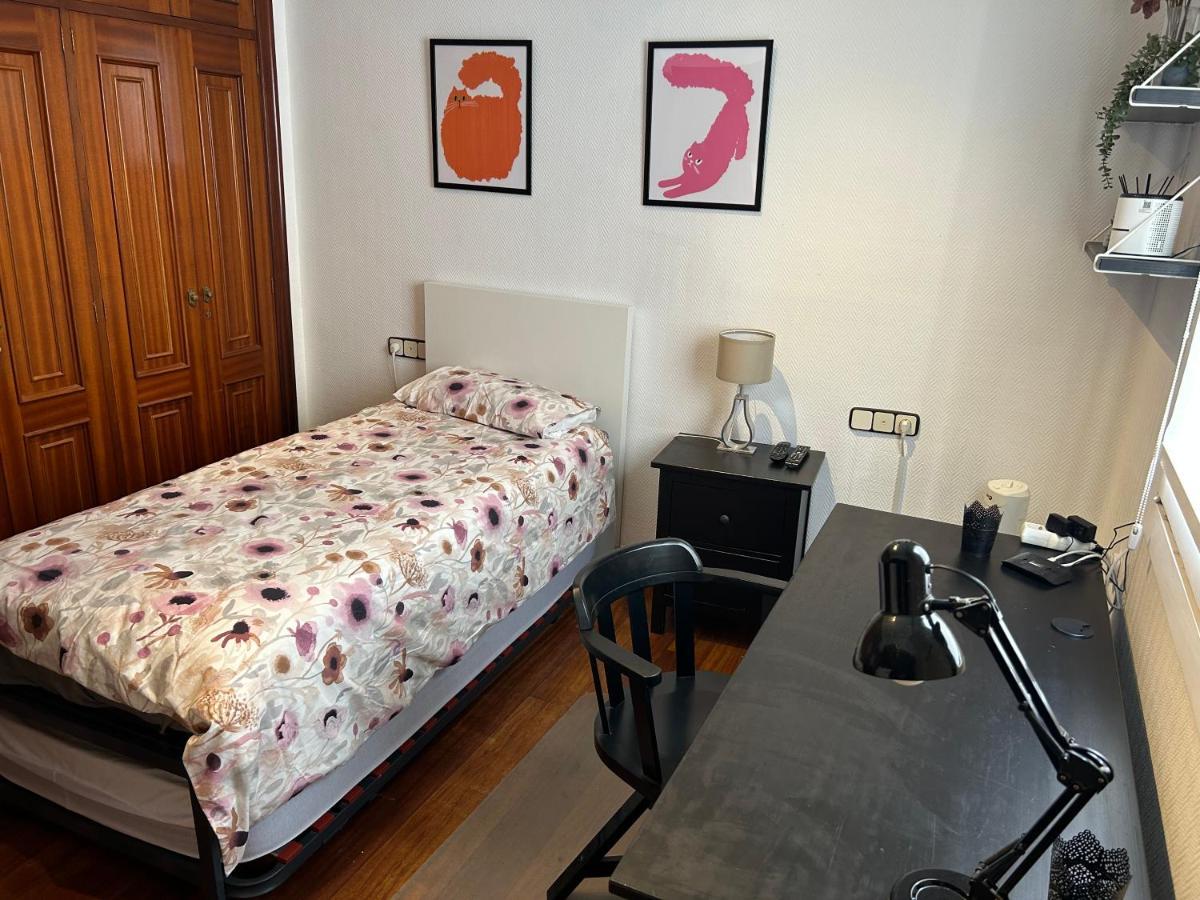 Habitacion Alhondiga Casa De Jorge Apartman Bilbao Kültér fotó