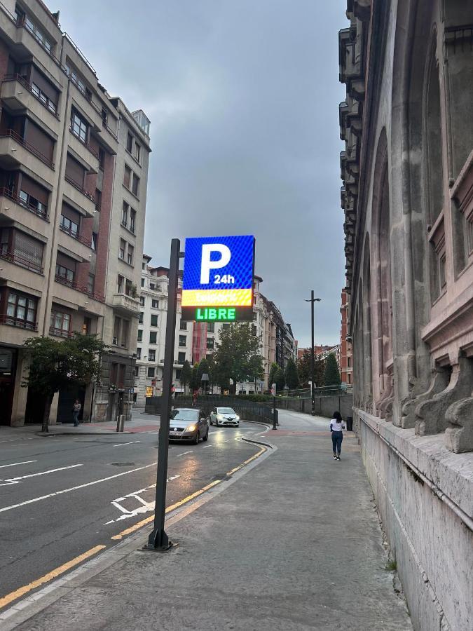 Habitacion Alhondiga Casa De Jorge Apartman Bilbao Kültér fotó